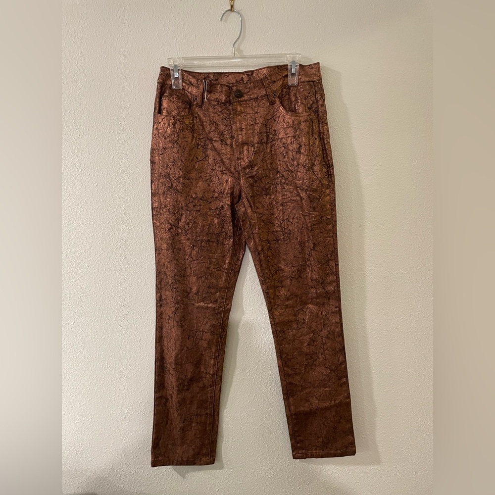 Women’s DG2 Diane Gilman Metallic Jeans Size 6 — Never worn—original tags.